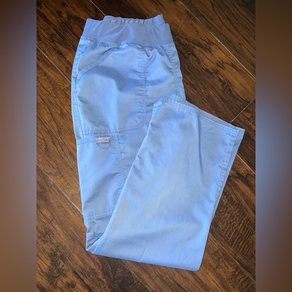 Cherokee Women Scrubs